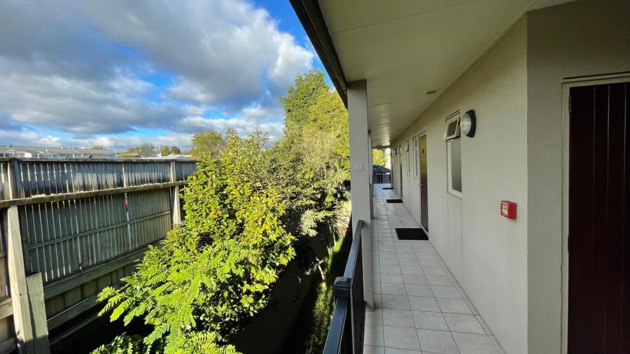 Chantillys Motor Lodge Tauposee Exterior foto