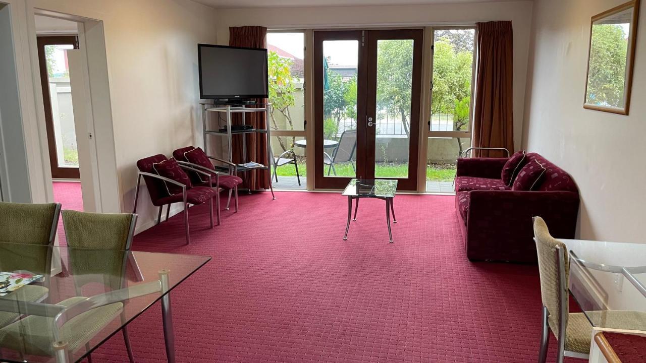 Chantillys Motor Lodge Tauposee Exterior foto
