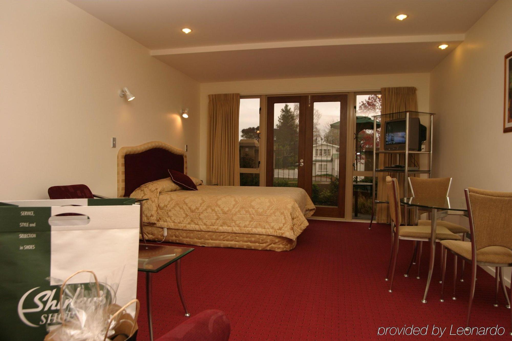 Chantillys Motor Lodge Tauposee Exterior foto